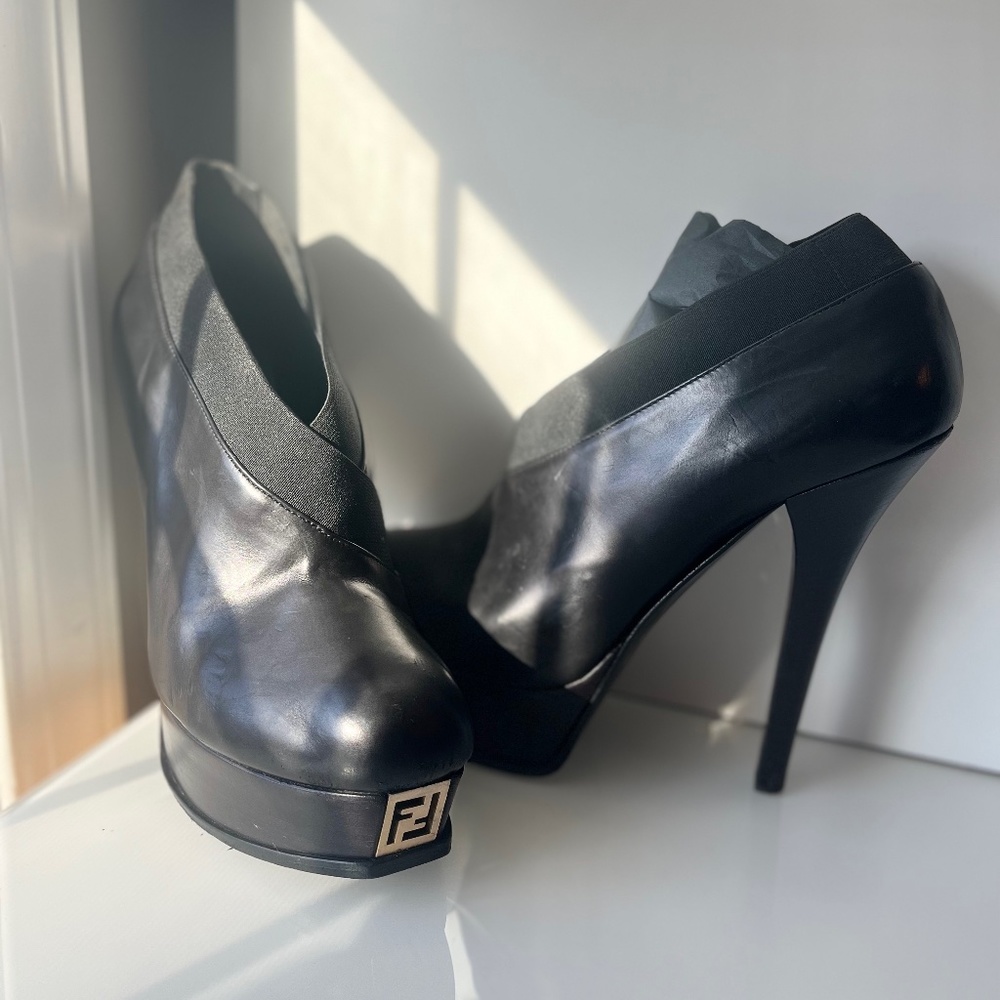 Black Fendista  ankle bootie